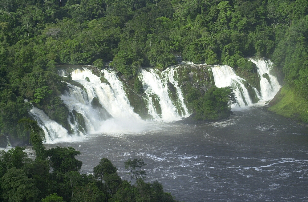 paulo afonso falls